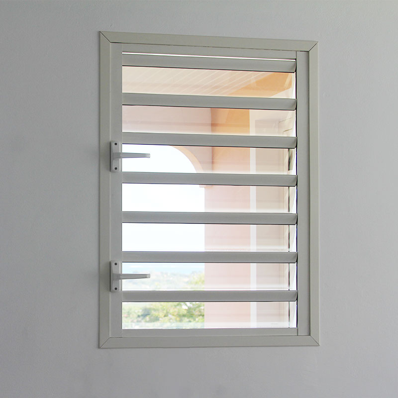 sipar-finestra-in-alluminio-estruso-con-lamelle-orientabili-jalousie-3